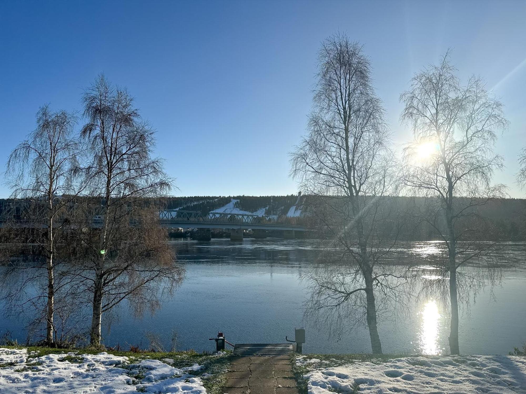 Villa Aurora Riverside By Booklapland Rovaniemi Exterior photo