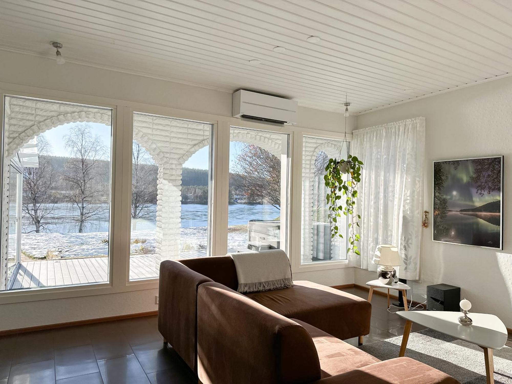 Villa Aurora Riverside By Booklapland Rovaniemi Exterior photo